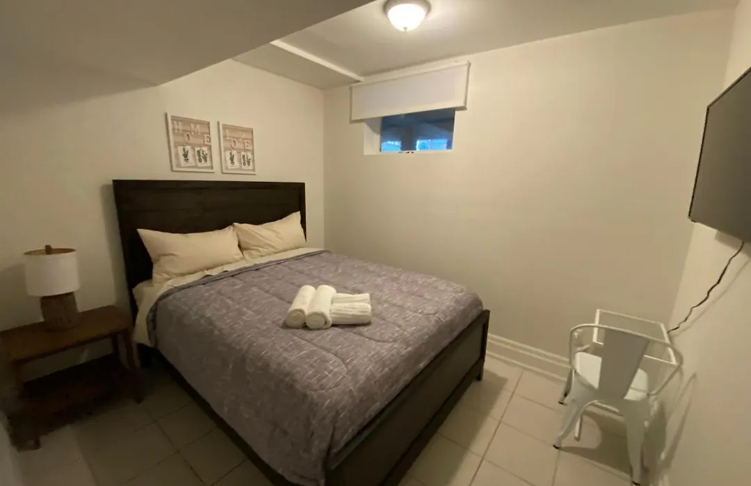 Yorkmills And Bayview !c Cozy & Stylish Private Bdr With Shared Bathroom Homestay Toronto