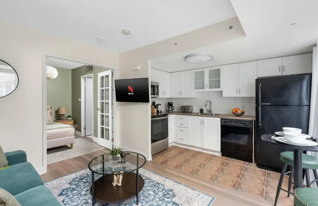 Townhome In Amazing Location Appartement Toronto