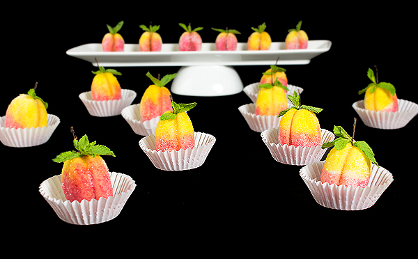 Italian desserts, recipe for Italian cookies, Italian cream A photo of Italian Desserts, Pesche Dolci {Italian Peach Cookies} displayed randomly in paper dessert cups.